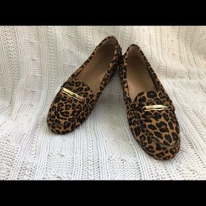 Vionic leopard printed hair moccasins.  Size 7